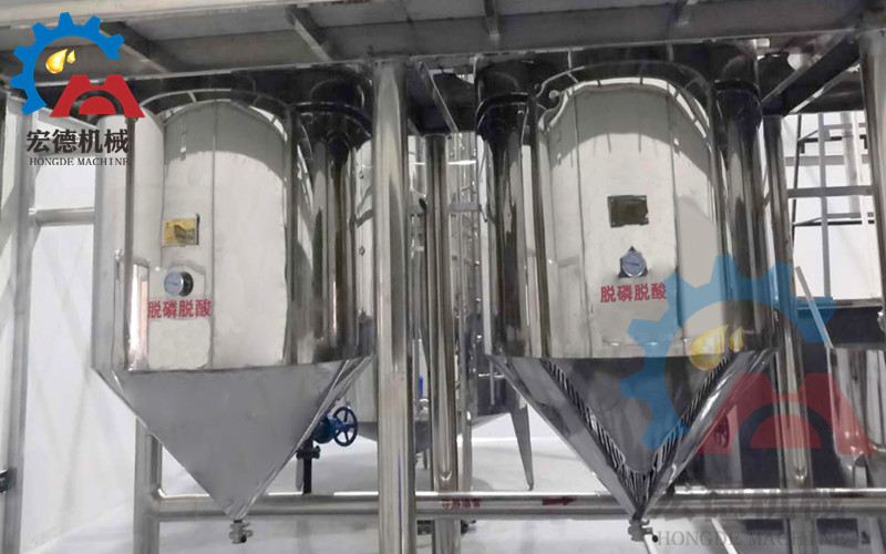 <a href=http://aidsnetwork.cn/jinglian/ target=_blank class=infotextkey>精煉油設(shè)備</a>脫膠脫酸罐