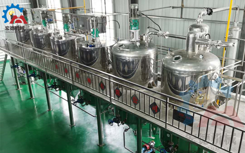 <a href=http://aidsnetwork.cn/jinglian/ target=_blank class=infotextkey>精煉油設(shè)備</a>